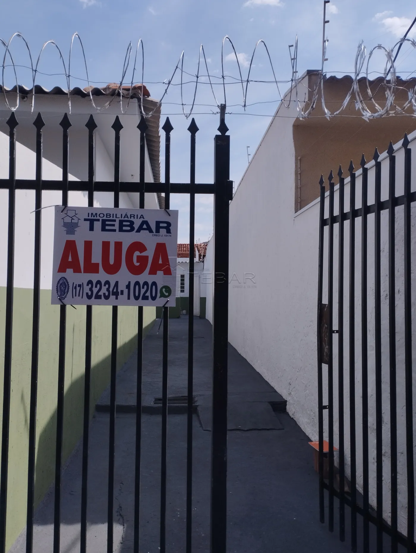 Alugar Casa / Padrão em São José do Rio Preto R$ 600,00 - Foto 1